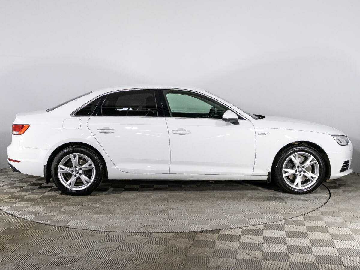 Б/У Ауди А4 2016 года. Фото: #3