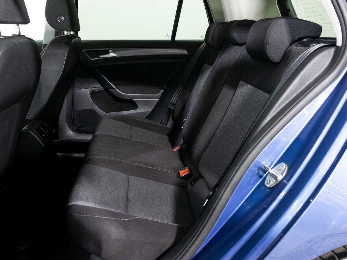 Б/У Фольксваген Гольф 2013 года. Фото: #9