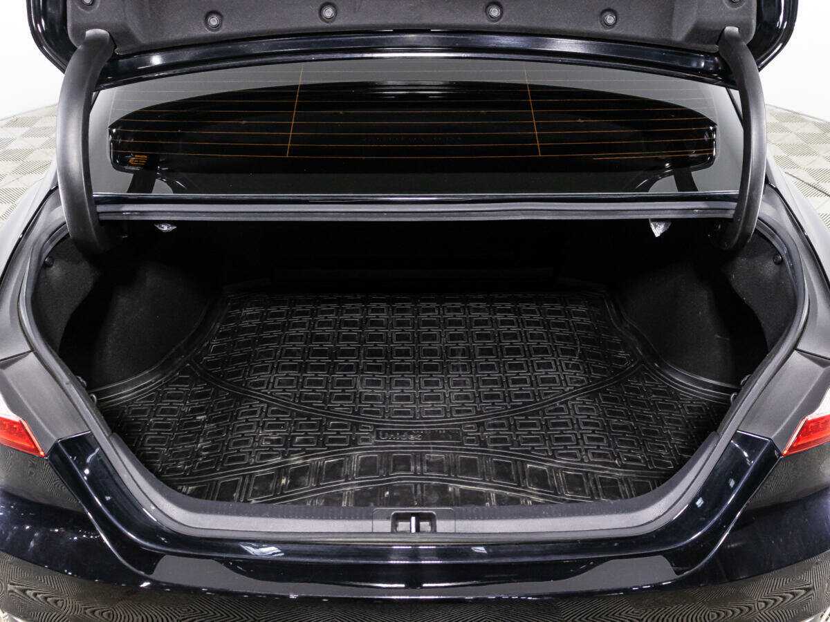 Б/У Тойота Камри 2018 года. Фото: #14