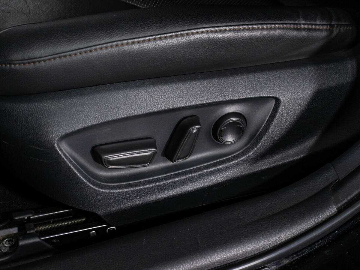 Б/У Тойота Камри 2018 года. Фото: #15