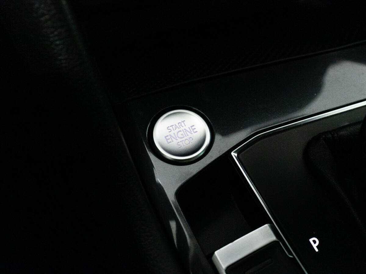 Б/У Фольксваген Тигуан 2017 года. Фото: #17