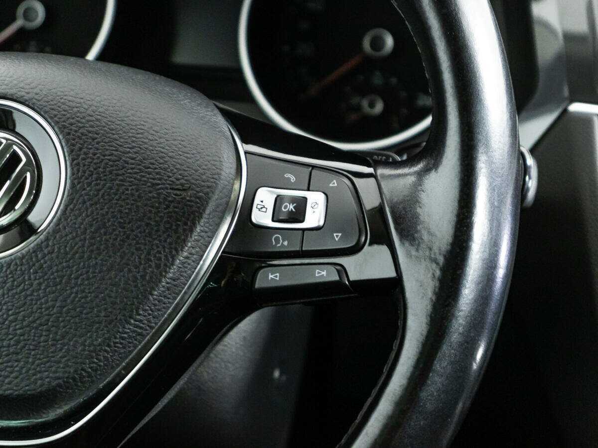 Б/У Фольксваген Тигуан 2017 года. Фото: #19