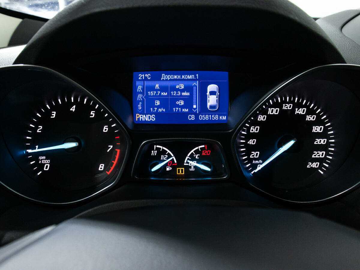 Б/У Форд Куга 2016 года. Фото: #11