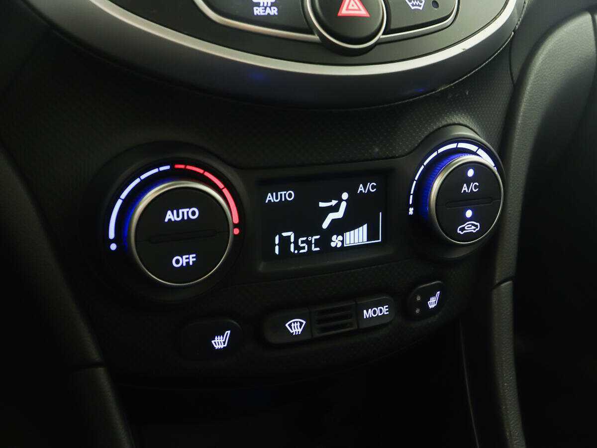 Б/У Хендай Солярис 2016 года. Фото: #17