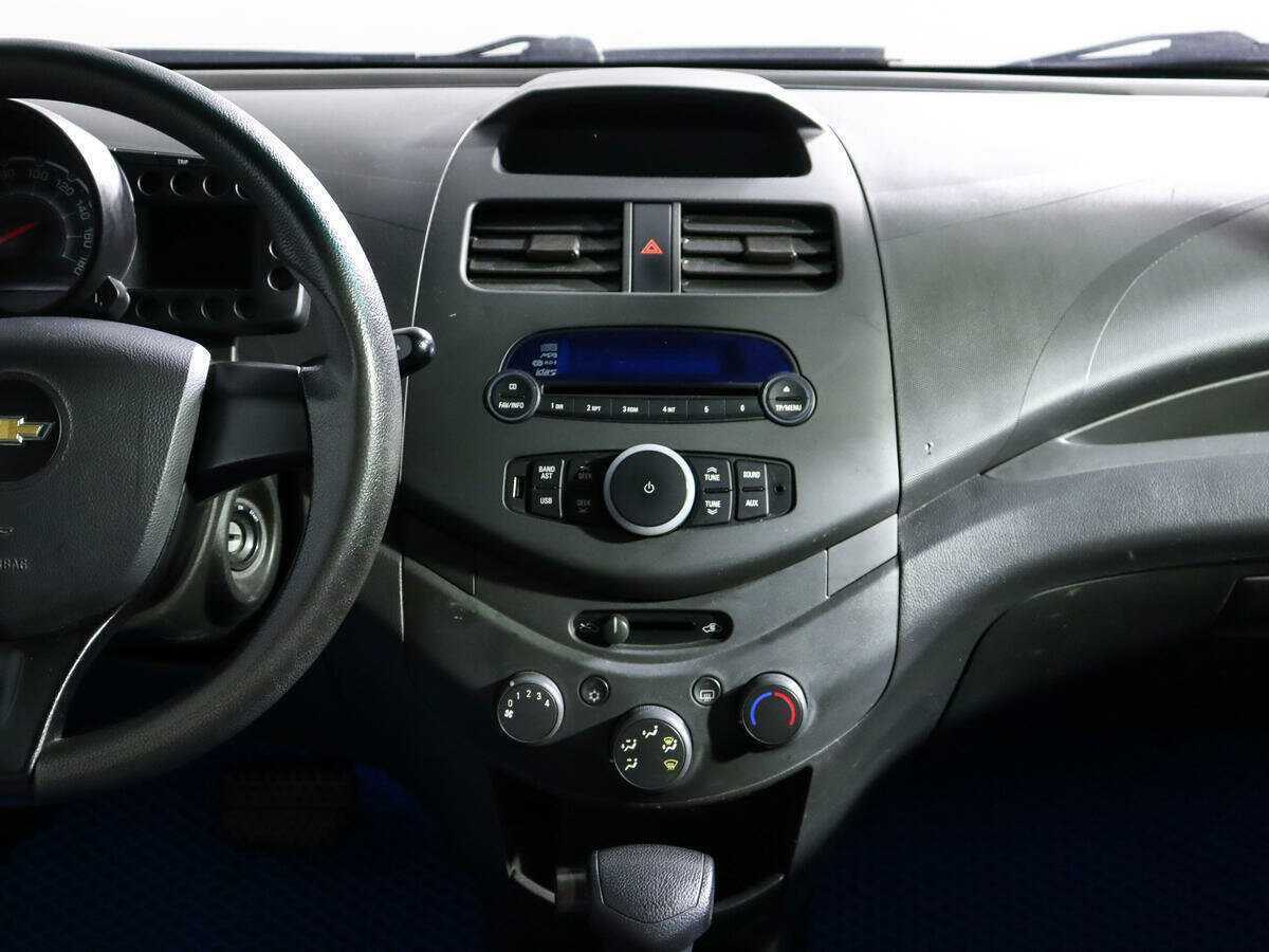 Б/У Шевроле Спарк 2012 года. Фото: #12