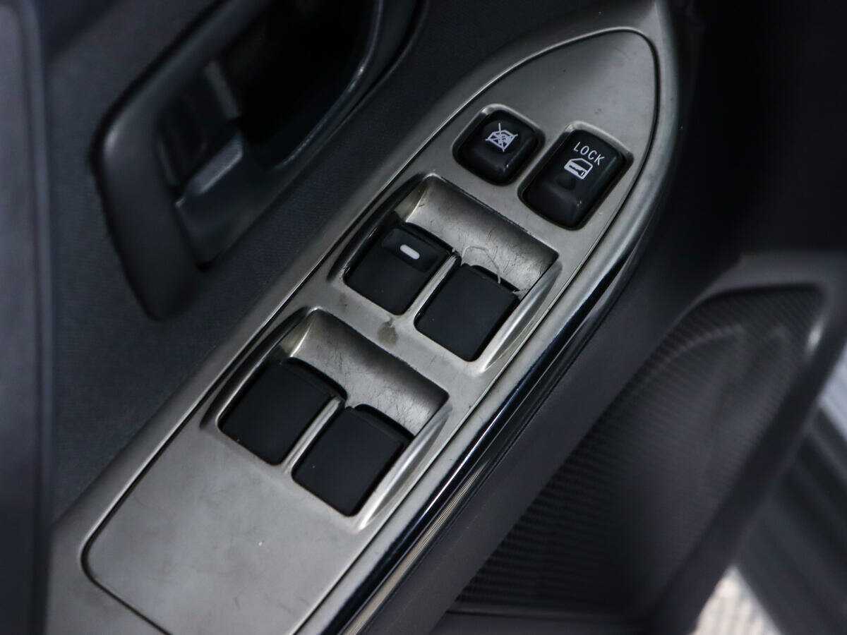 Б/У Митсубиши Паджеро 2012 года. Фото: #12