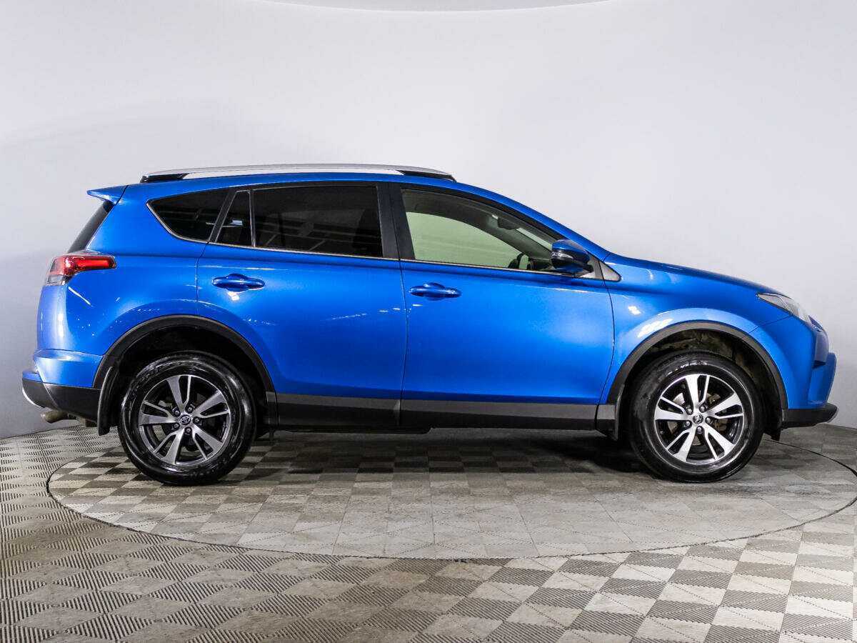 Б/У Тойота Рав4 2016 года. Фото: #3