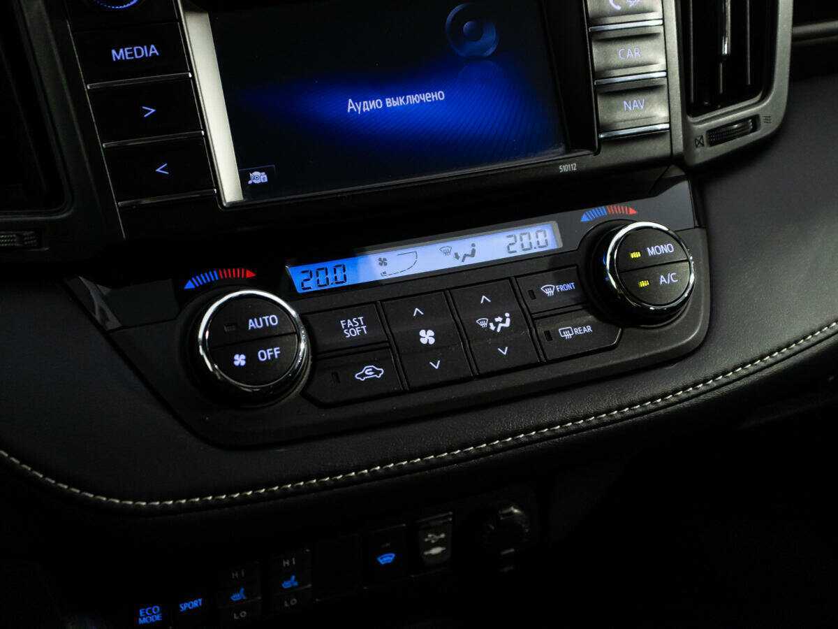 Б/У Тойота Рав4 2016 года. Фото: #19