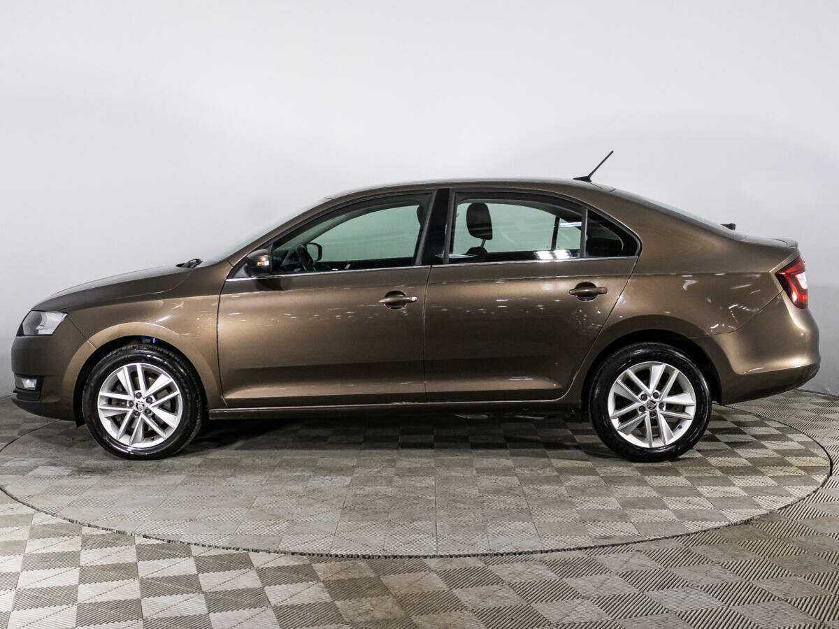 Б/У Шкода Рапид 2018 года. Фото: #7