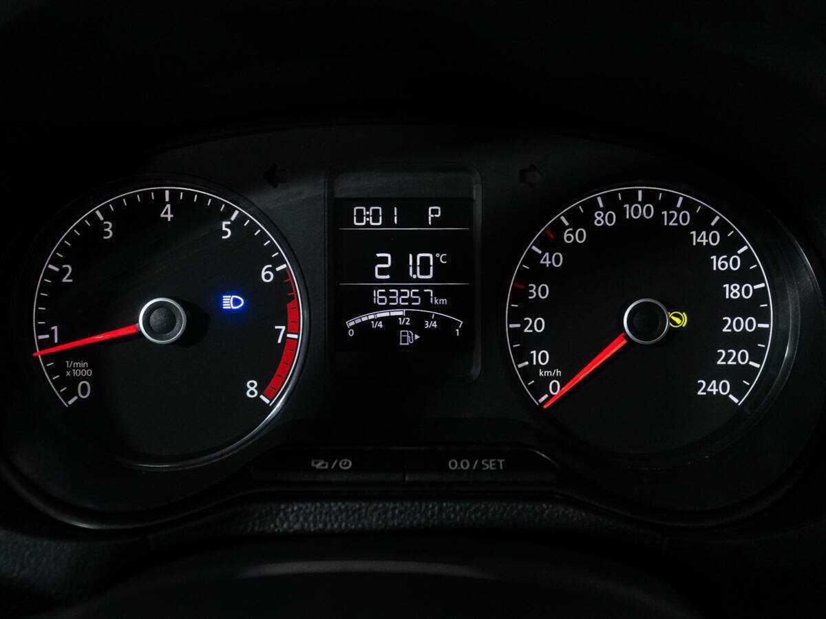 Б/У Фольксваген Поло 2017 года. Фото: #11