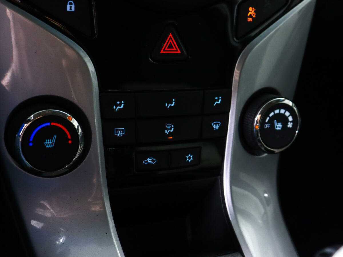 Б/У Шевроле Круз 2013 года. Фото: #14