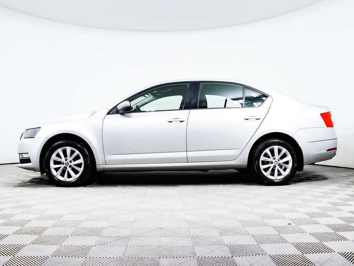 Б/У Шкода Октавия 2018 года. Фото: #7