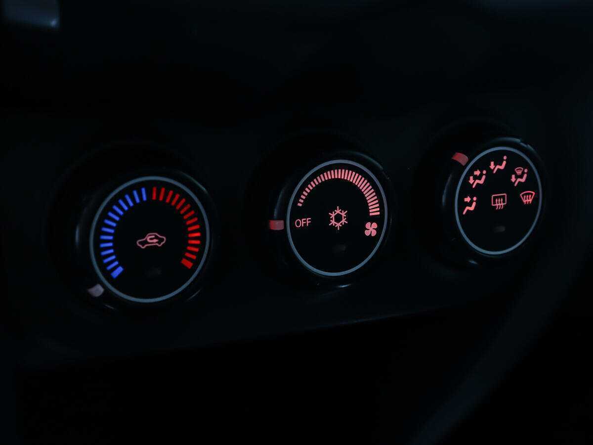 Б/У Митсубиши АС-Икс 2012 года. Фото: #15