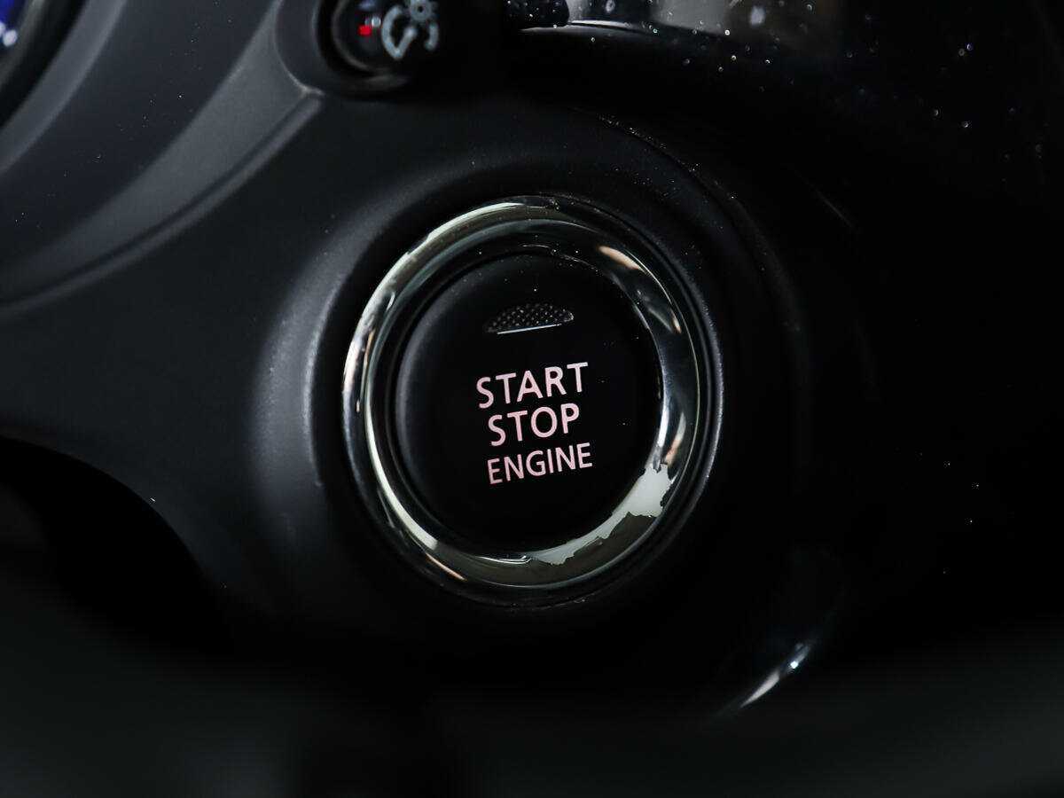 Б/У Митсубиши Оутлэндер 2015 года. Фото: #16