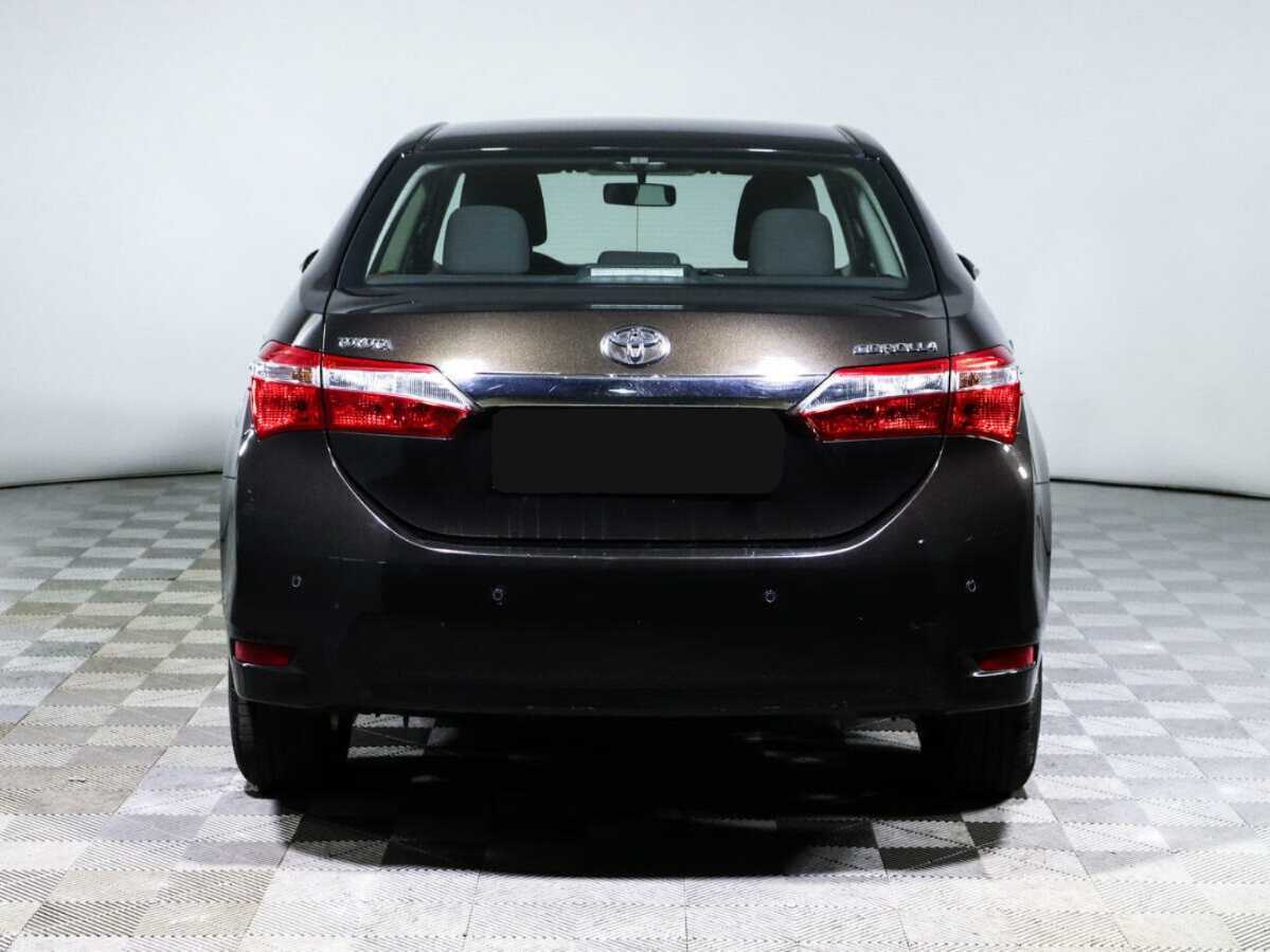 Б/У Тойота Королла 2016 года. Фото: #4