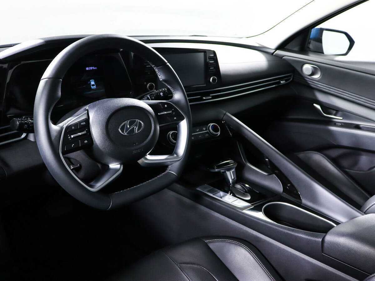 Б/У Хендай Елантра 2022 года. Фото: #11