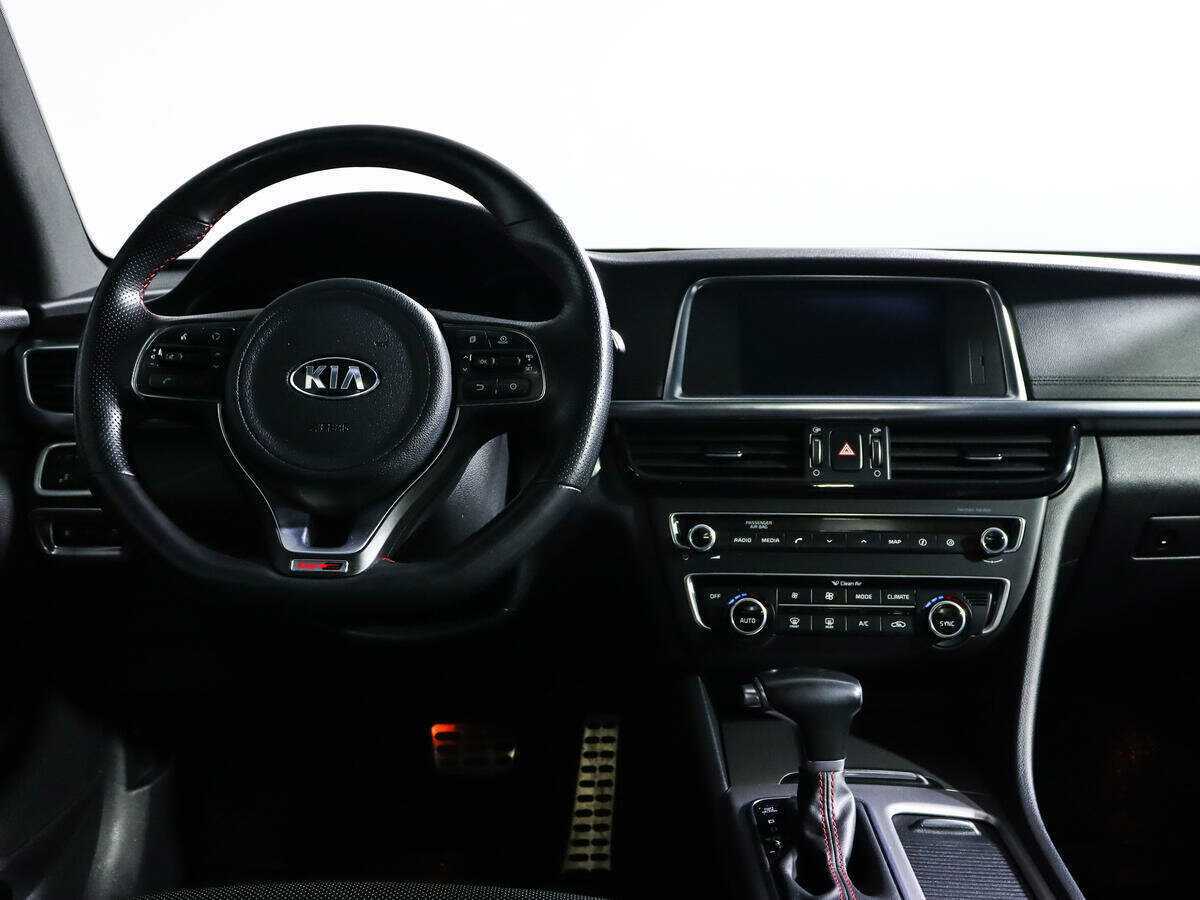 Б/У Киа Оптима 2017 года. Фото: #11