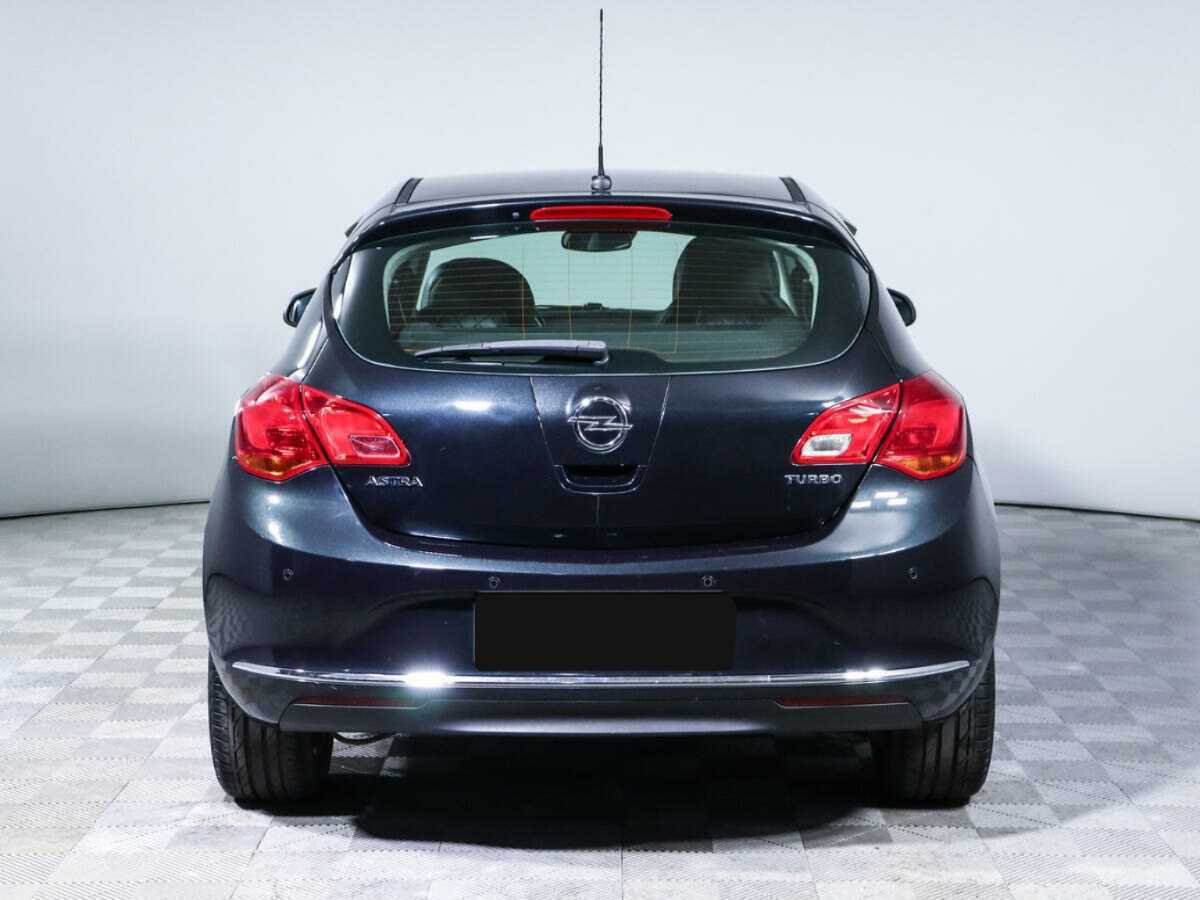 Б/У Опель Астра 2014 года. Фото: #4