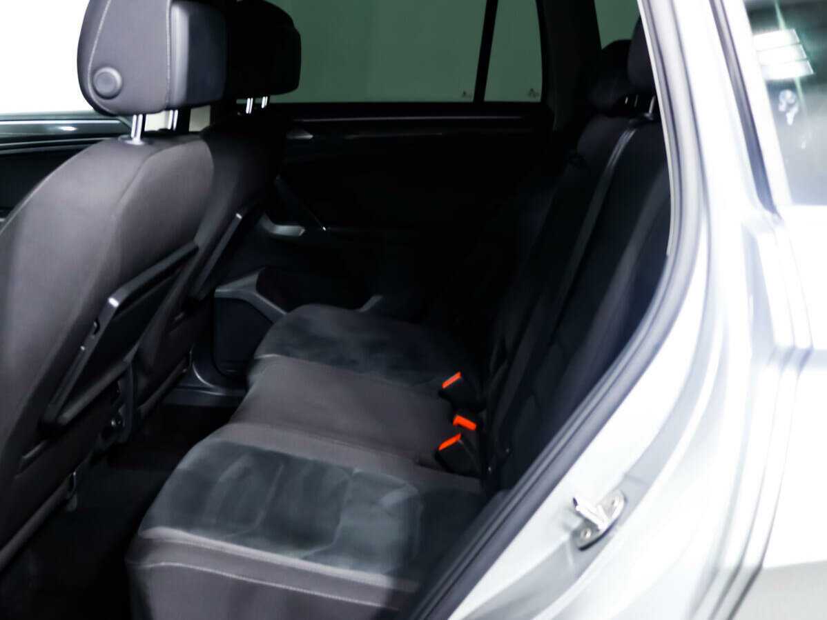 Б/У Фольксваген Тигуан 2017 года. Фото: #9