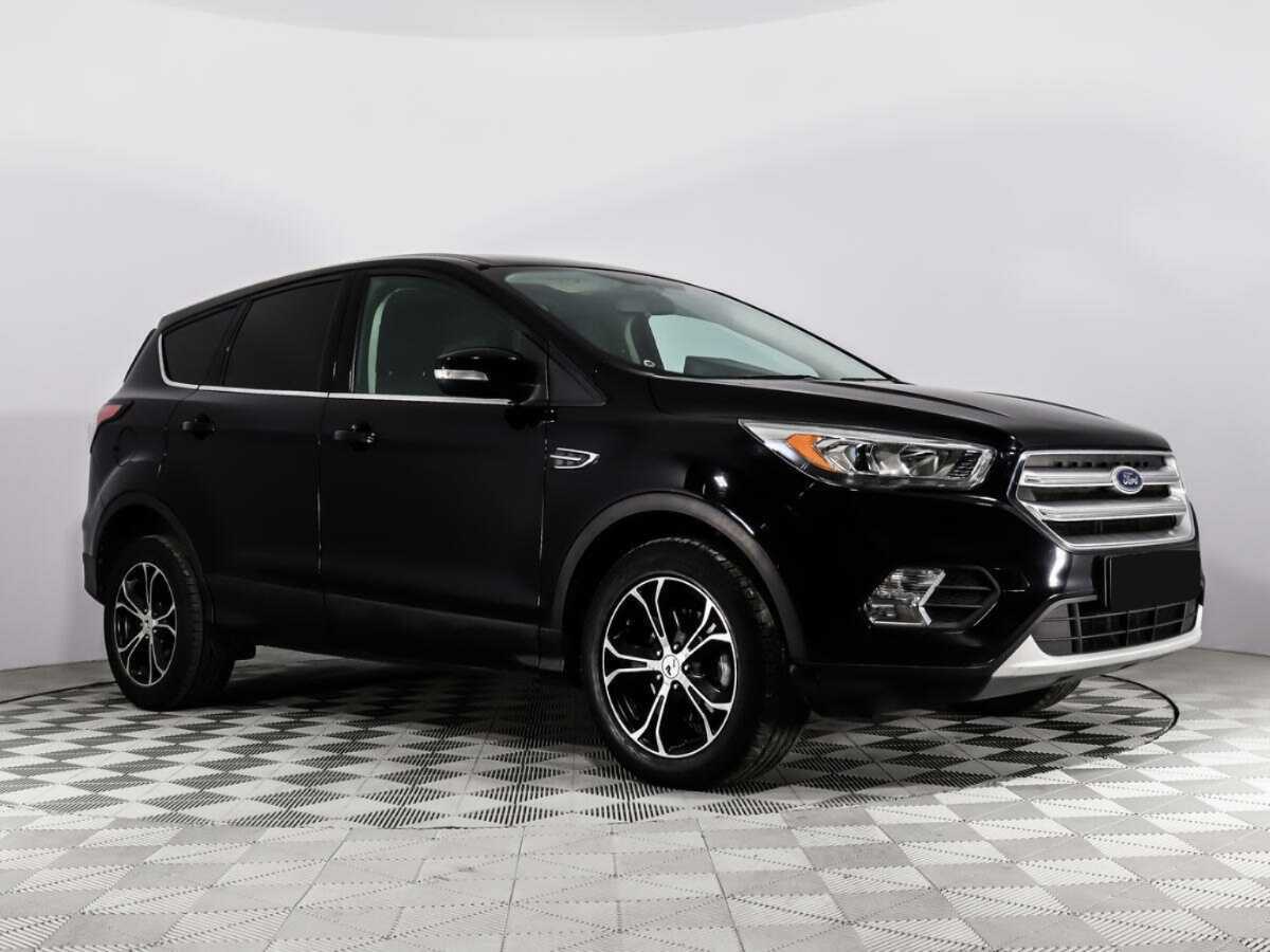 Б/У Форд Куга 2017 года. Фото: #2