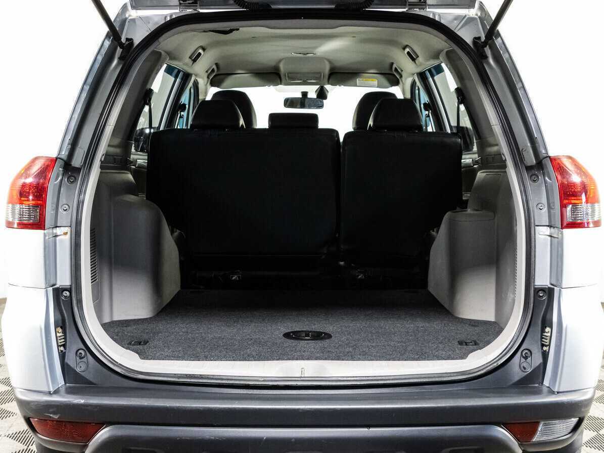 Б/У Митсубиши Паджеро Спорт 2013 года. Фото: #14