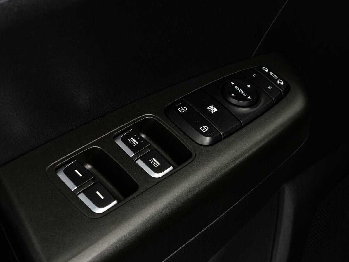 Б/У Киа Спортейдж 2018 года. Фото: #17