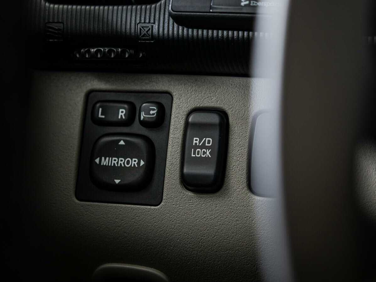 Б/У Митсубиши Паджеро Спорт 2015 года. Фото: #15