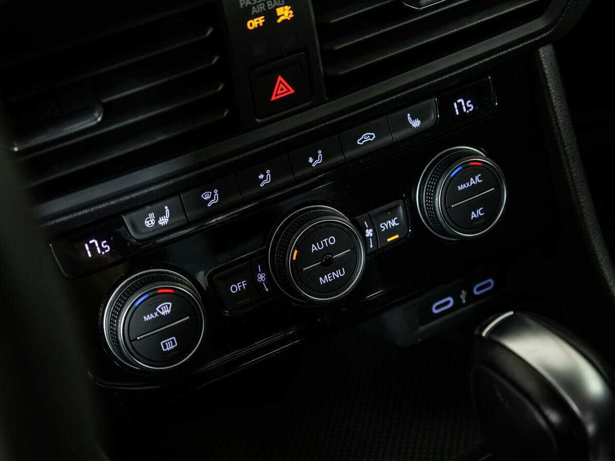 Б/У Фольксваген Джетта 2020 года. Фото: #15