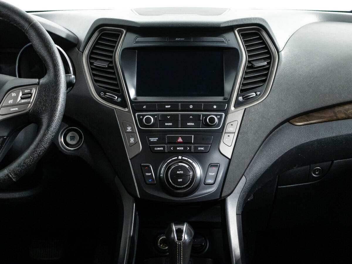 Б/У Хендай Санта Фе 2017 года. Фото: #13