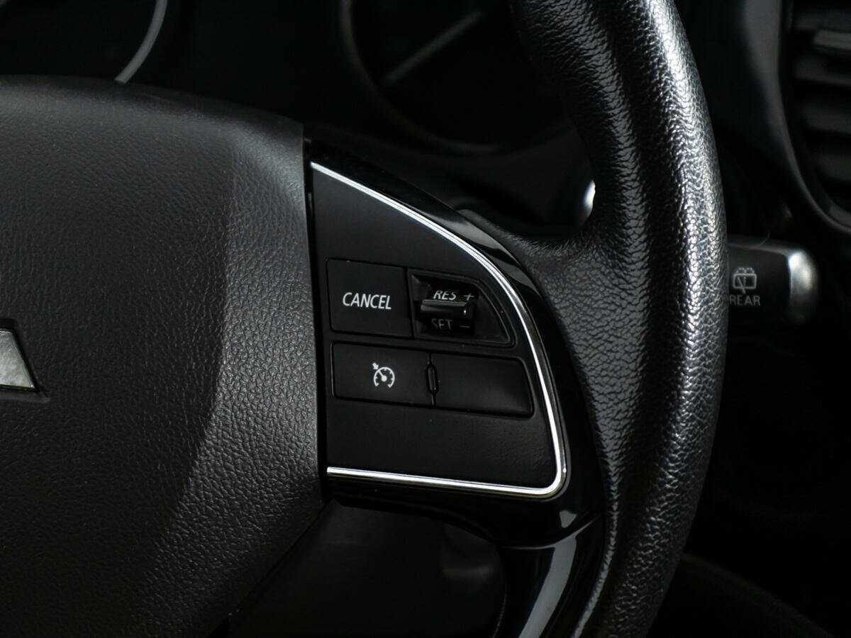 Б/У Митсубиши Оутлэндер 2018 года. Фото: #18