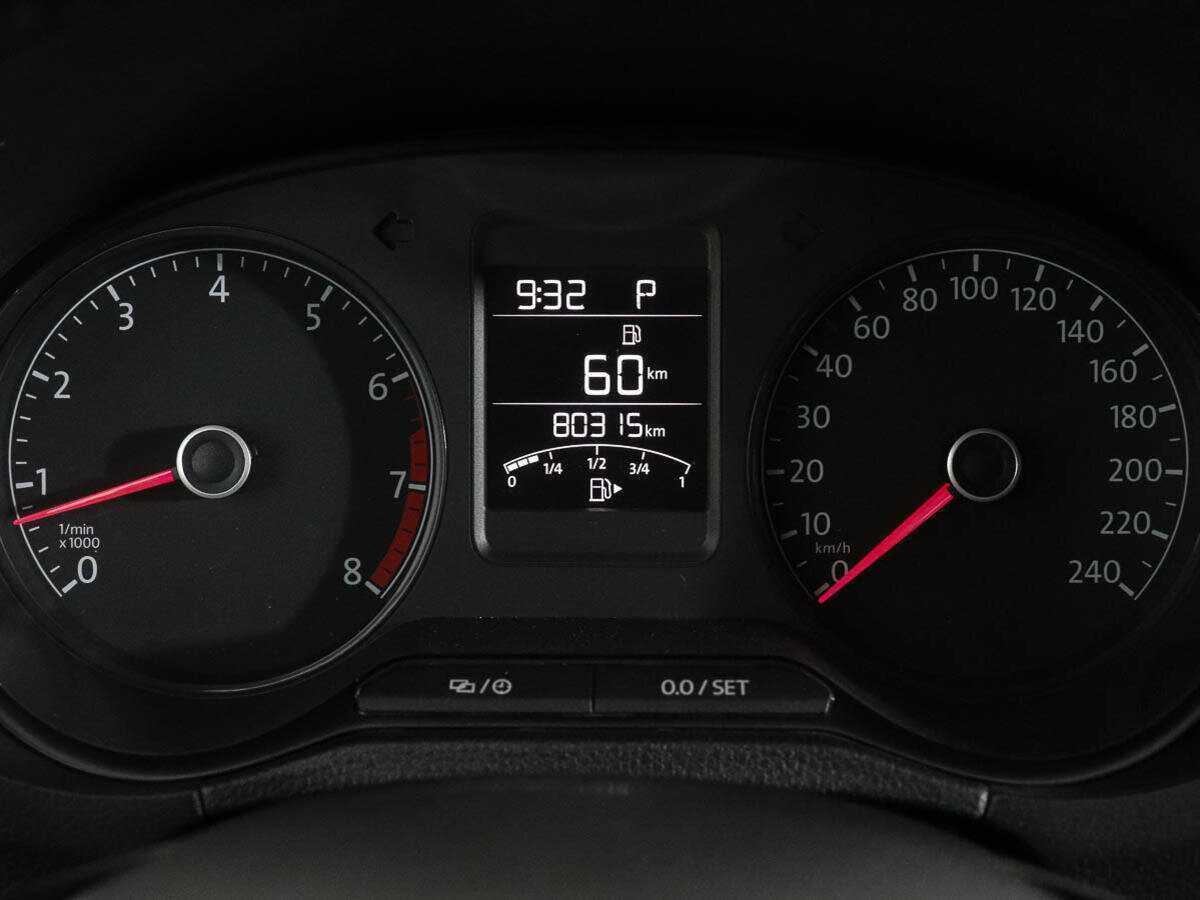 Б/У Фольксваген Поло 2017 года. Фото: #9