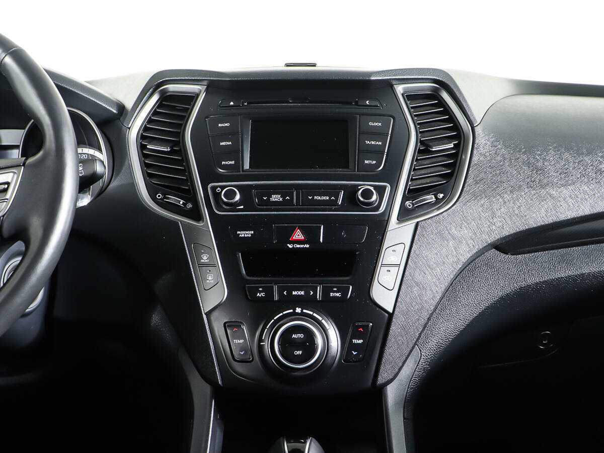 Б/У Хендай Санта Фе 2016 года. Фото: #11