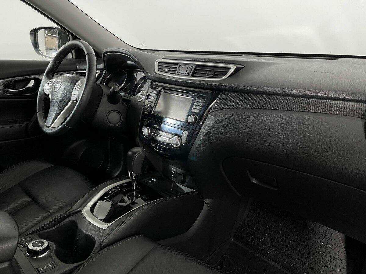 Б/У Ниссан Икс-Трейл 2017 года. Фото: #6