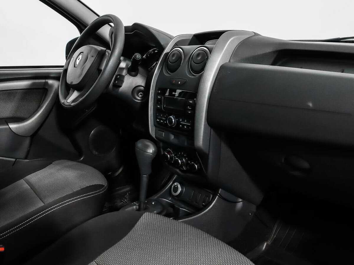 Б/У Рено Дастер 2017 года. Фото: #10