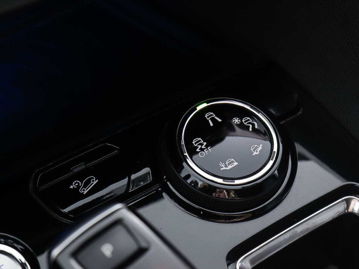 Б/У Пежо 3008 2017 года. Фото: #16