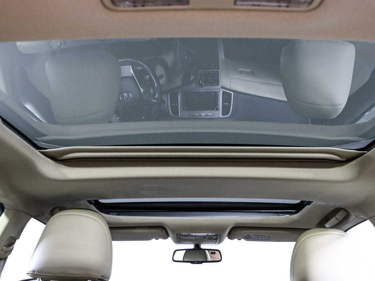 Б/У Тойота Венза 2014 года. Фото: #14