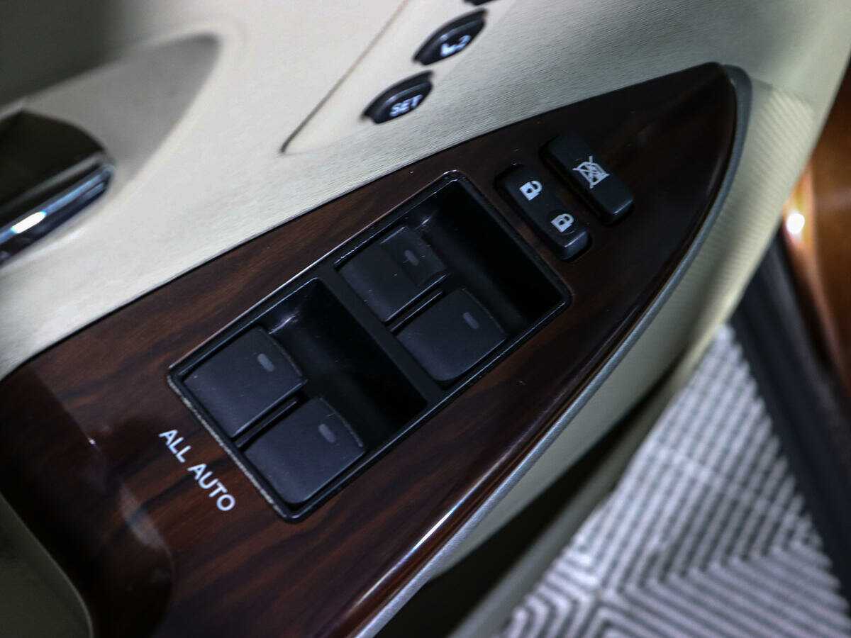 Б/У Тойота Венза 2014 года. Фото: #15