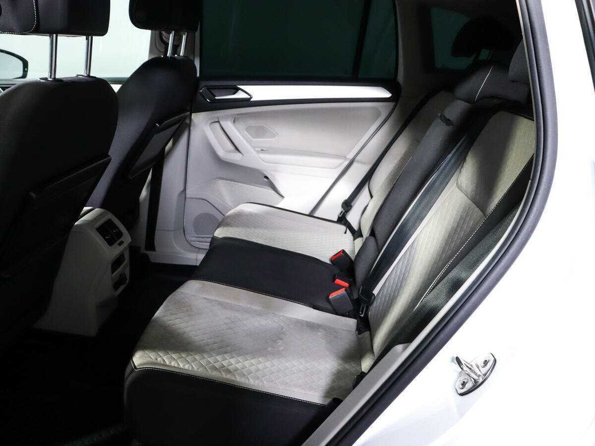 Б/У Фольксваген Тигуан 2017 года. Фото: #7