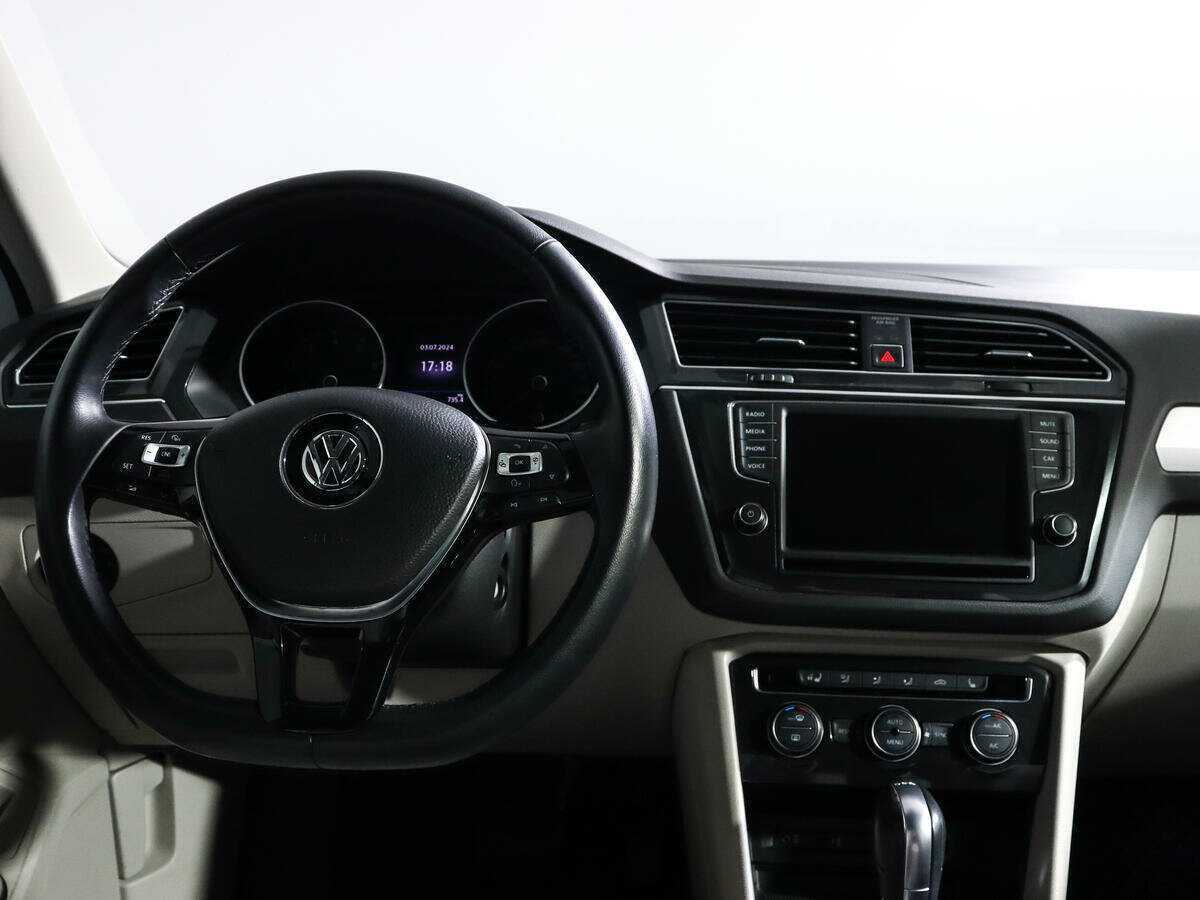 Б/У Фольксваген Тигуан 2017 года. Фото: #9