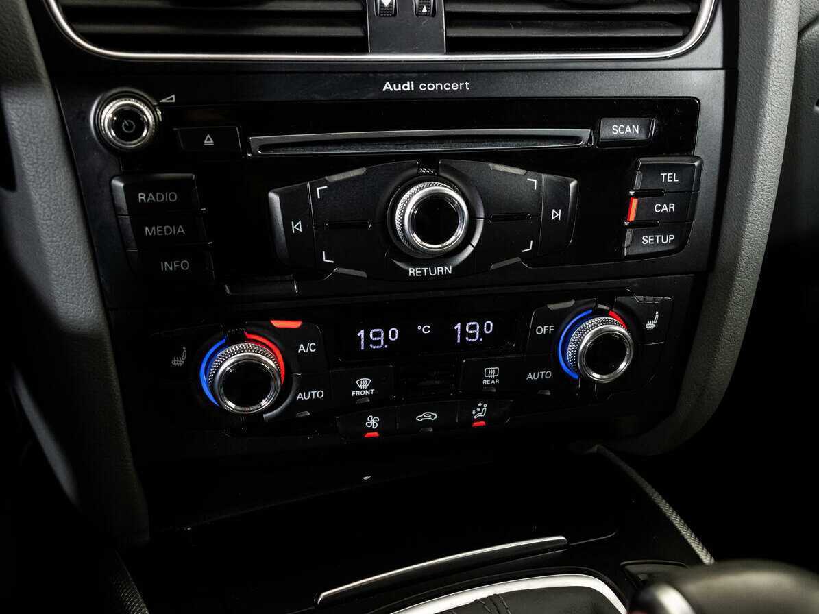 Б/У Ауди А4 2015 года. Фото: #14