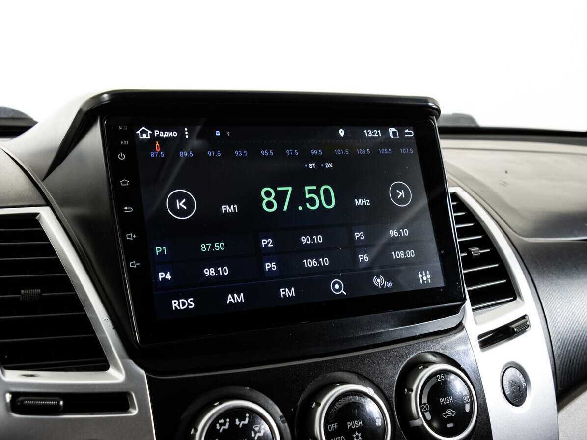 Б/У Митсубиши Паджеро Спорт 2014 года. Фото: #11