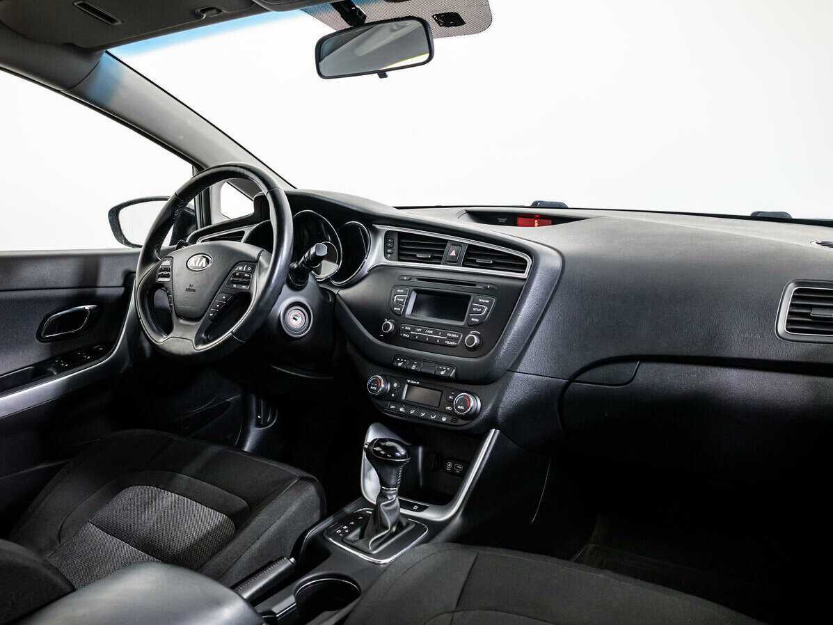 Б/У Киа Сид 2016 года. Фото: #7