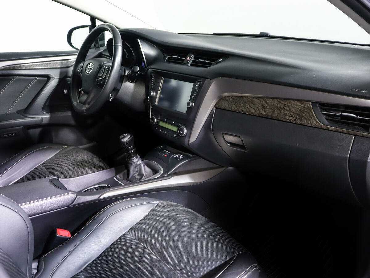 Б/У Тойота Авенсис 2018 года. Фото: #5