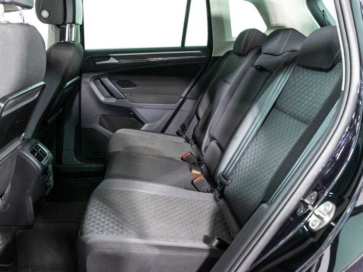 Б/У Фольксваген Тигуан 2017 года. Фото: #9