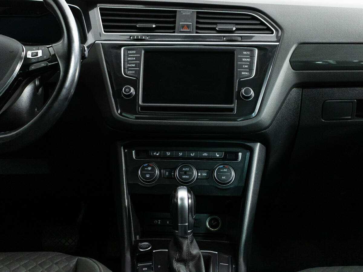 Б/У Фольксваген Тигуан 2017 года. Фото: #13