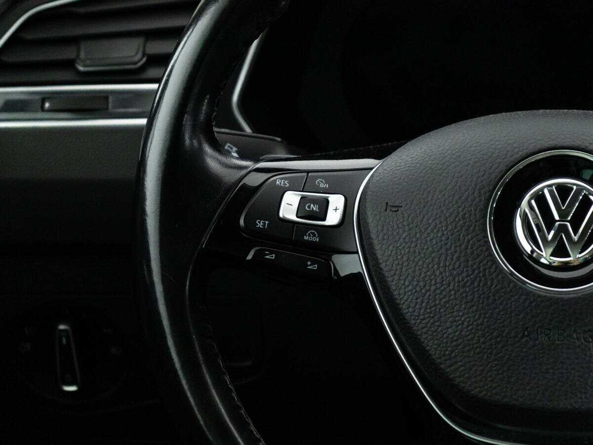 Б/У Фольксваген Тигуан 2017 года. Фото: #20