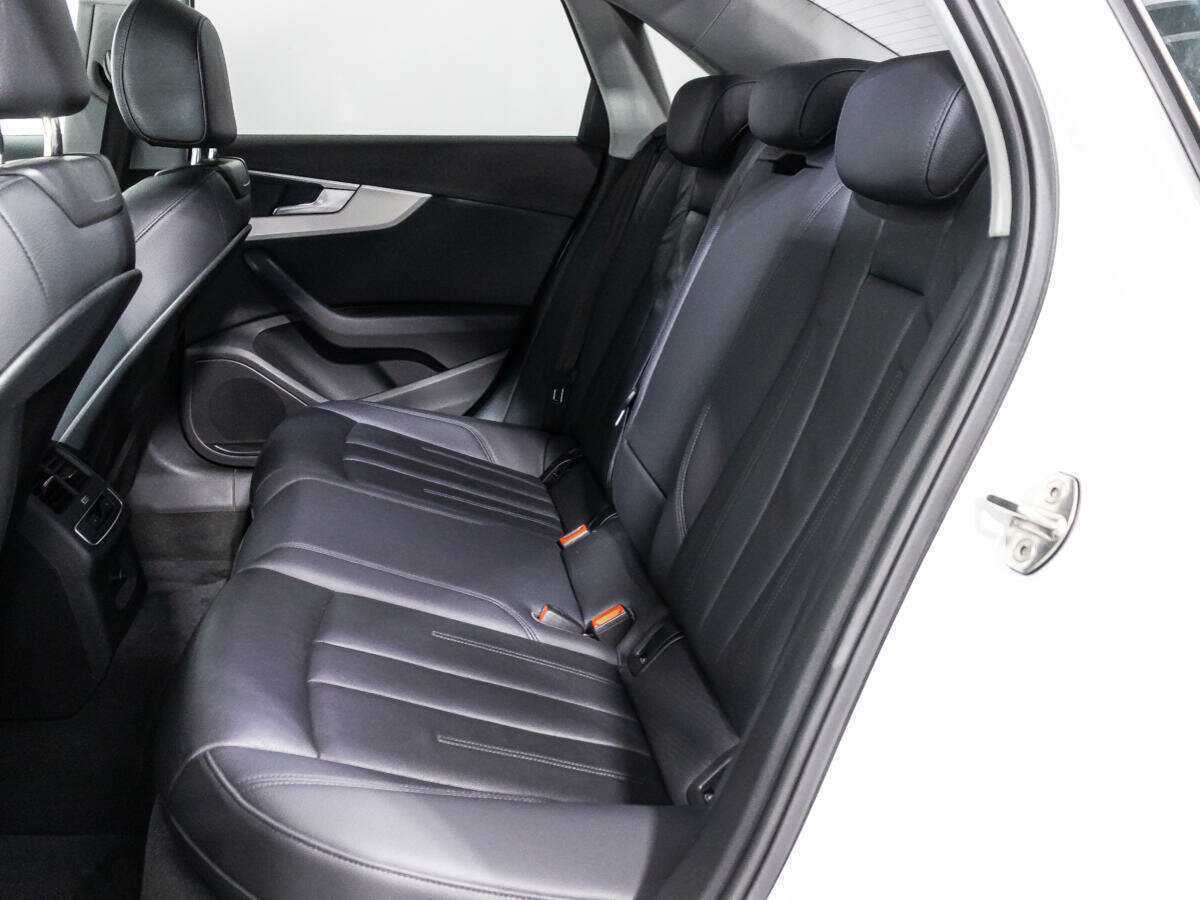 Б/У Ауди А4 2016 года. Фото: #9