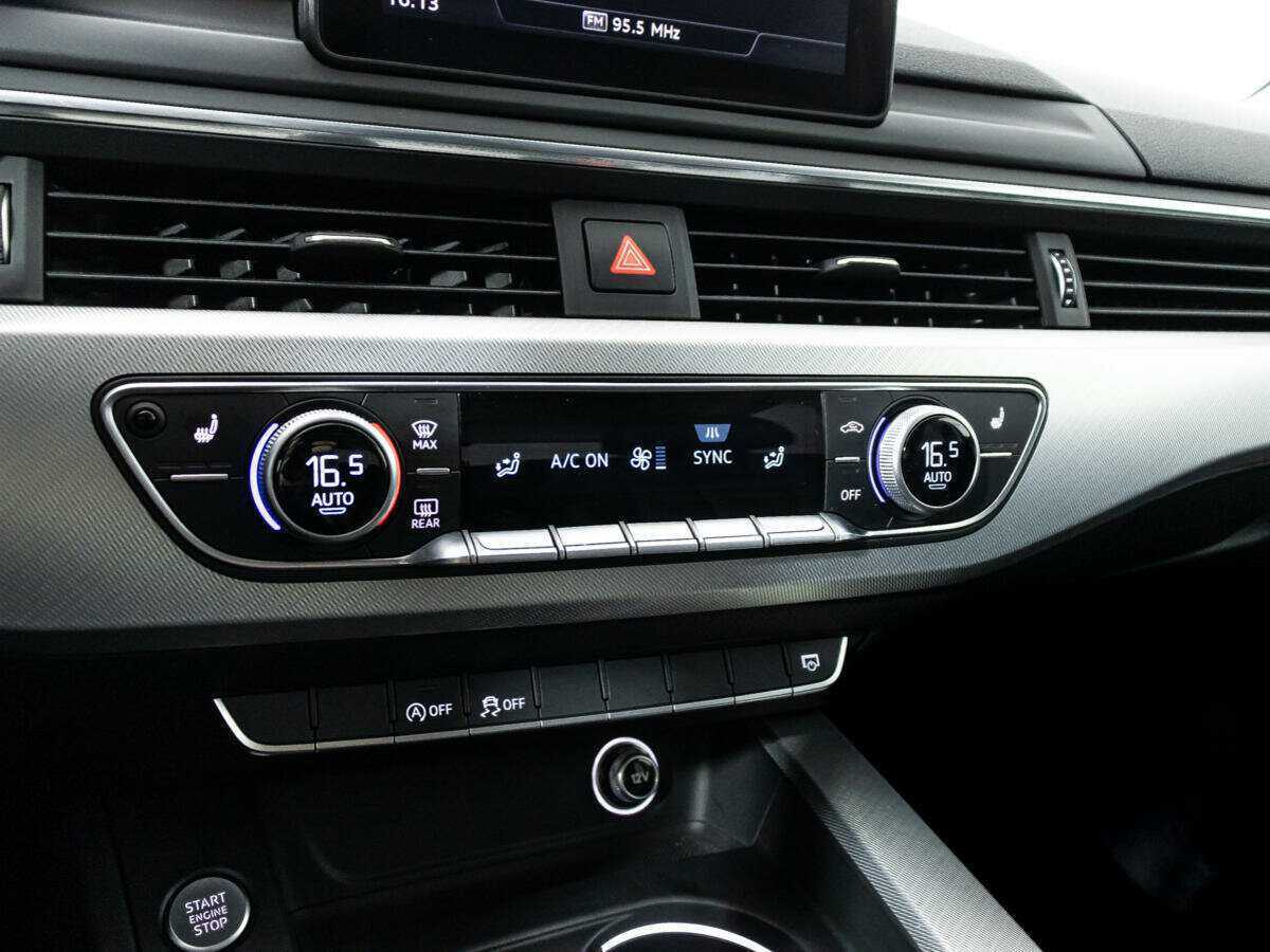 Б/У Ауди А4 2016 года. Фото: #15