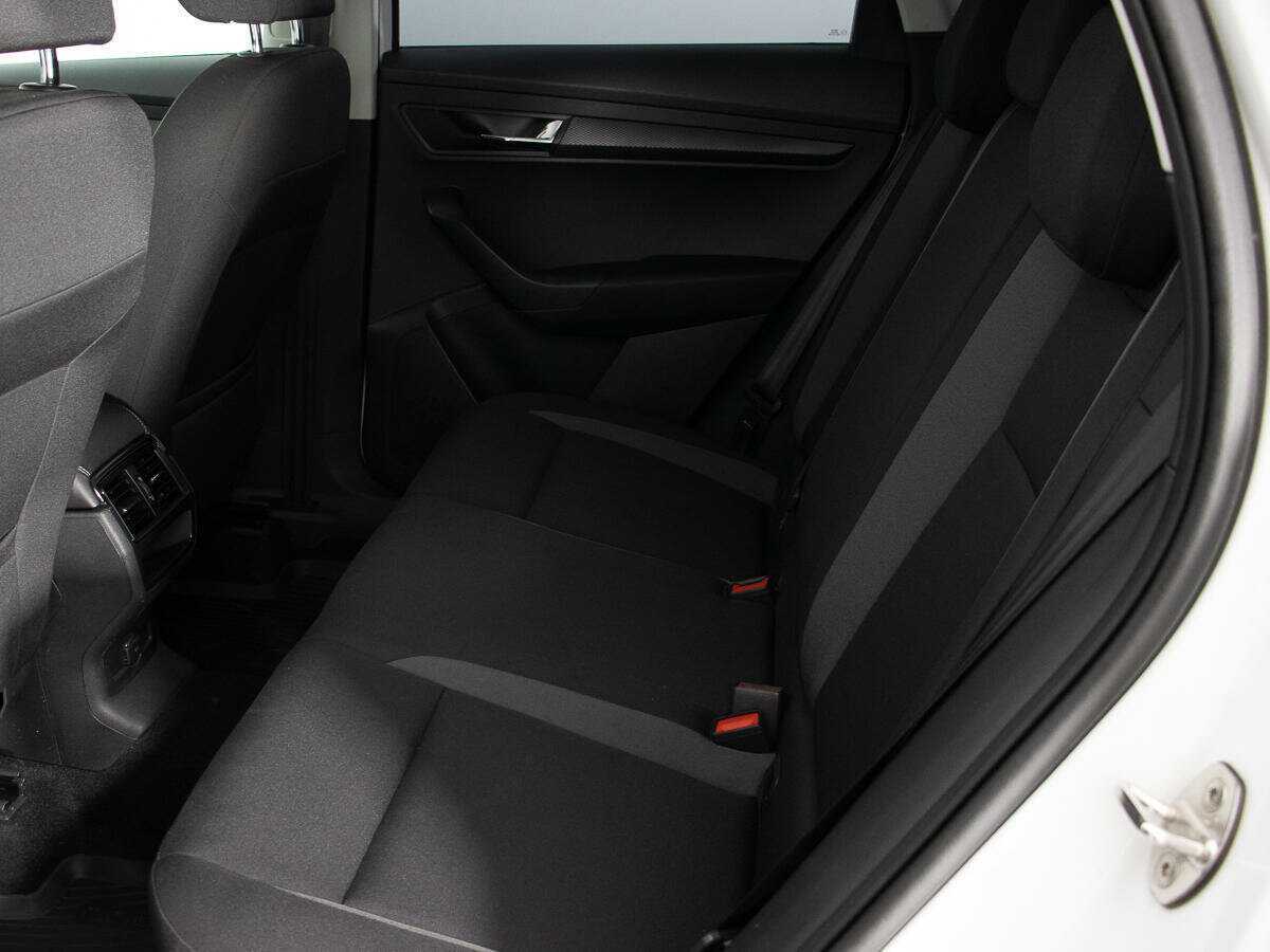 Б/У Шкода Карок 2021 года. Фото: #10