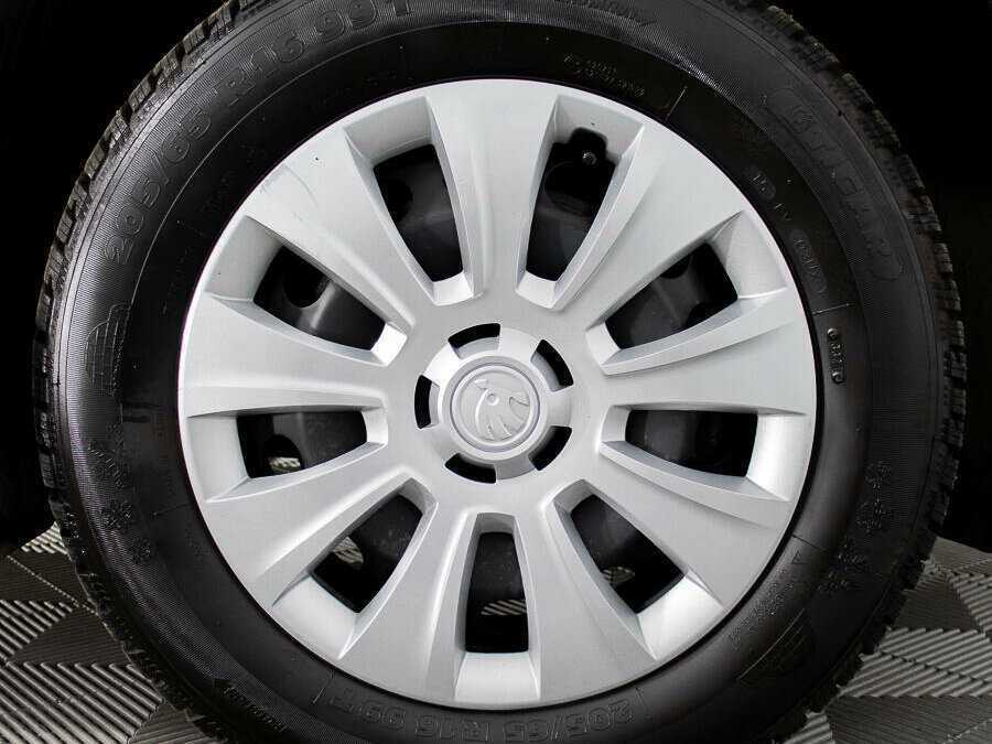 Б/У Шкода Карок 2021 года. Фото: #17